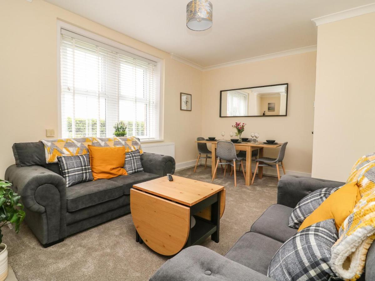 2 Lane End Holiday home *